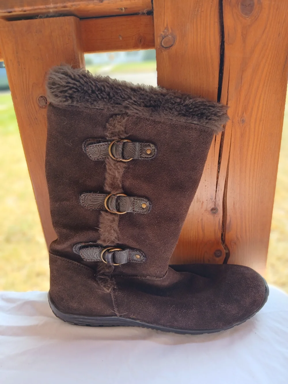 Eddie Bauer Dark Brown Suede Faux-Fur Trim Winter Boots